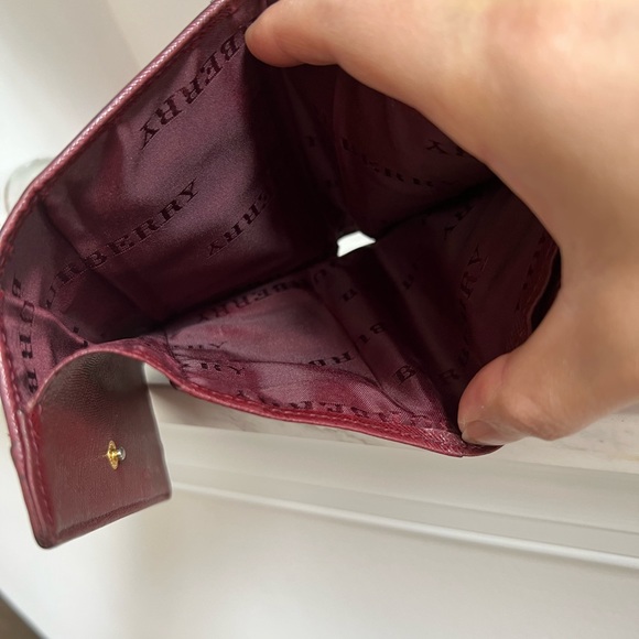 SOLD! Authentic Vintage Burberry Trifold Wallet - Picture 6 of 12